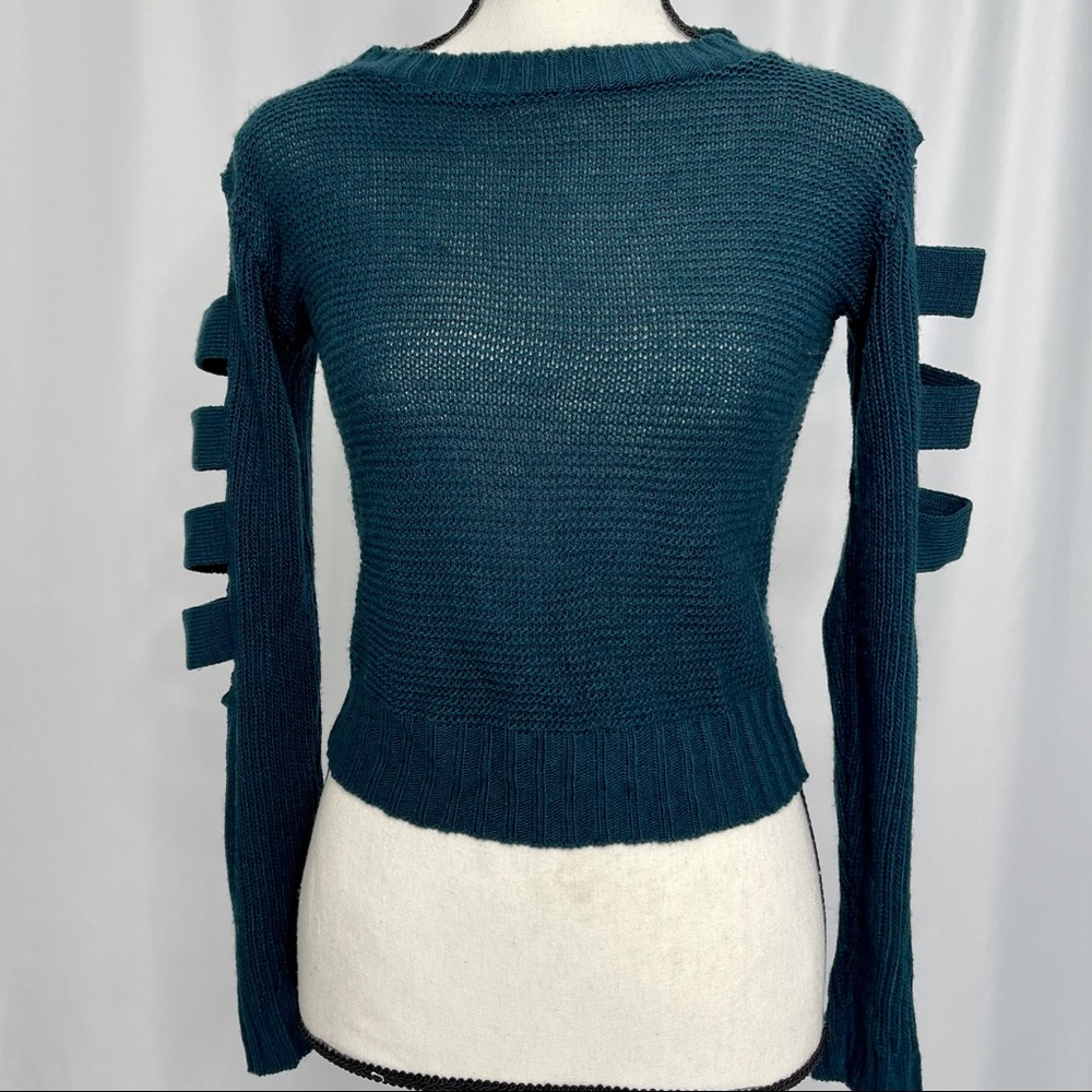Aqua Green Light Weight Sweater With Details On Sleeve Size Small